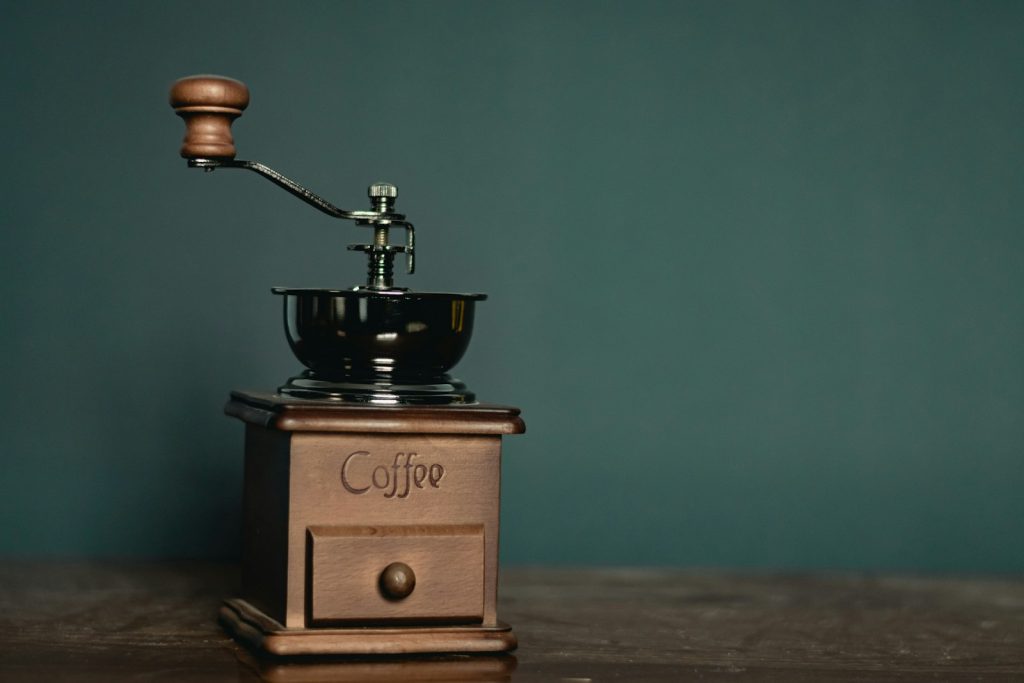 Manual coffee grinder