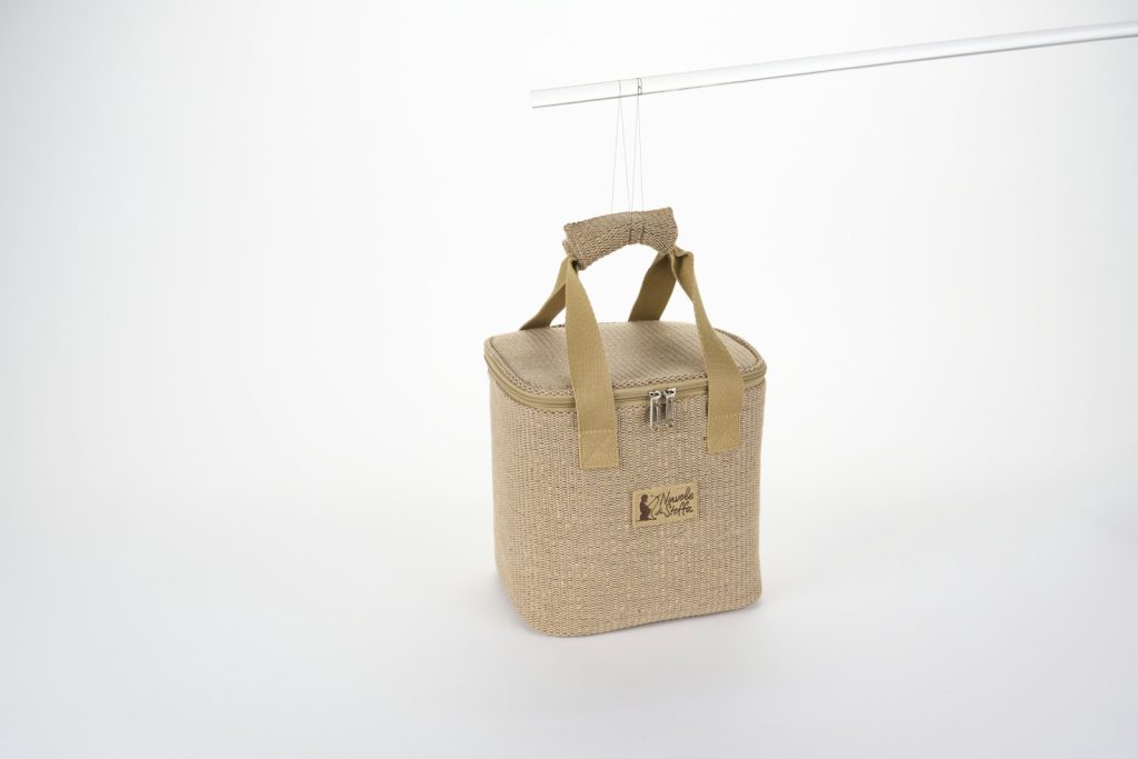 Woven insulated lunch bag