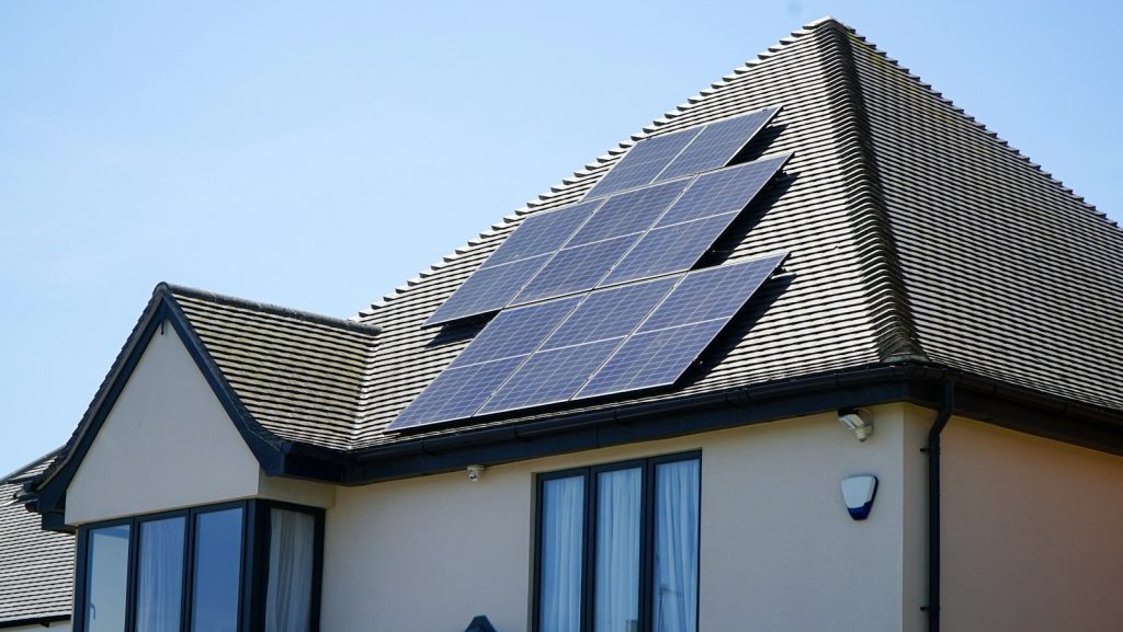 Is Solar and a Battery Worth It in 2026 Without the Tax Credit?